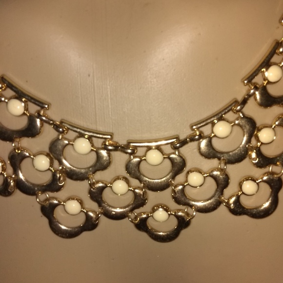 Elegant!/Multiple,Loop/Gold Necklace - Picture 2 of 8